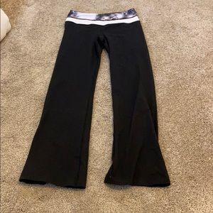 Lululemon reversible Bellbottom leggings